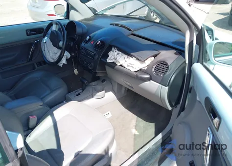 2005 Volkswagen New Beetle Gls from USA, damaged, VIN 3VWCM31Y35M317988